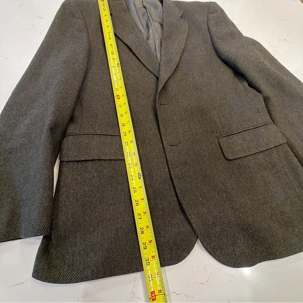 Classic Men's Herringbone Wool Blazer - Olive Brown
